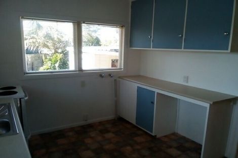 Photo of property in 3/43 Tramway Road, Beach Haven, Auckland, 0626