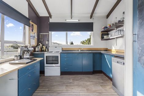 Photo of property in 208 Chartwell Avenue, Whangamata, 3620