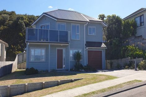 Photo of property in 20 Bowes Crescent, Strathmore Park, Wellington, 6022