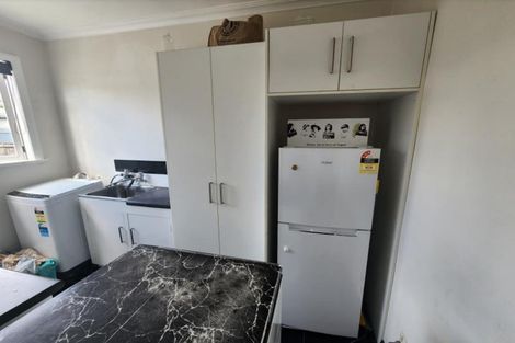 Photo of property in 581 Queen Street East, Levin, 5510