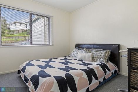 Photo of property in 5 Frosses Place, Massey, Auckland, 0614
