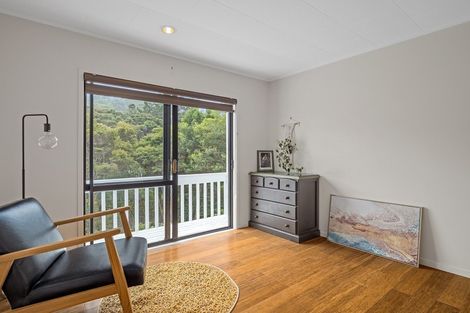 Photo of property in 112 Spinella Drive, Bayview, Auckland, 0629