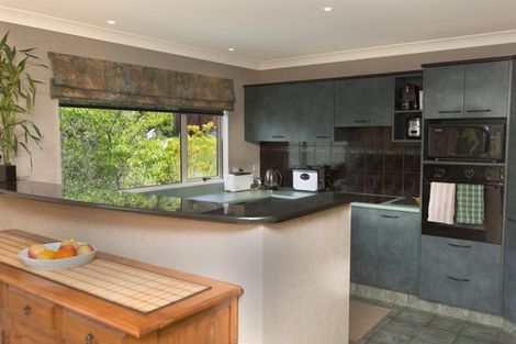 Photo of property in 30 Duval Grove, Tawa, Wellington, 5028