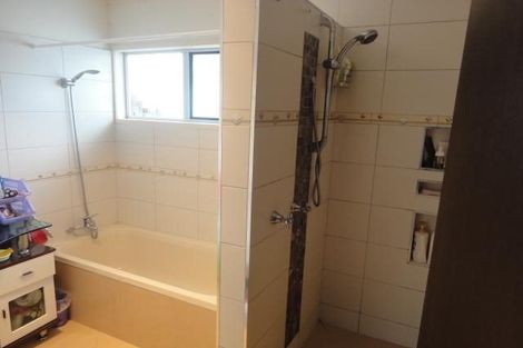 Photo of property in 9 Hiwihau Place, Glenfield, Auckland, 0629