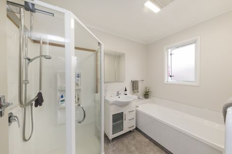 Photo of property in 10 Kennedy Avenue, Feilding, 4702