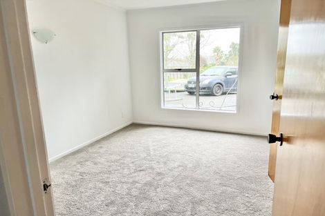 Photo of property in 21 Tudor Road, Henderson, Auckland, 0610