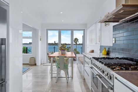 Photo of property in 1/49 Lake View Road, Takapuna, Auckland, 0622