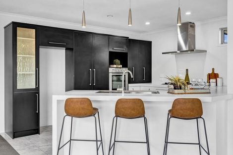 Photo of property in 15c Anderson Way, Highlands Park, New Plymouth, 4312