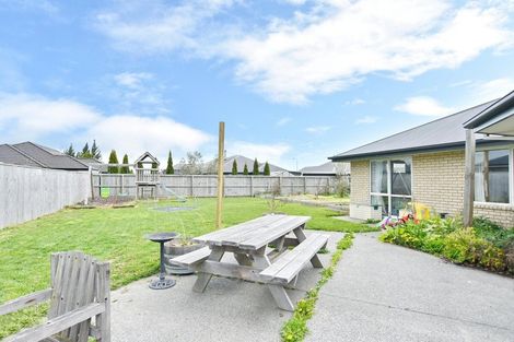 Photo of property in 24 Mulberry Street, Rangiora, 7400