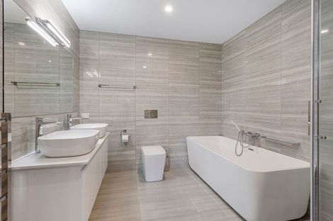 Photo of property in 32a Hewitts Road, Merivale, Christchurch, 8014