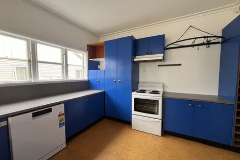 Photo of property in 220 College Street, West End, Palmerston North, 4412
