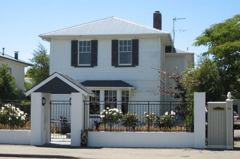 Photo of property in 102 Papanui Road, Merivale, Christchurch, 8014