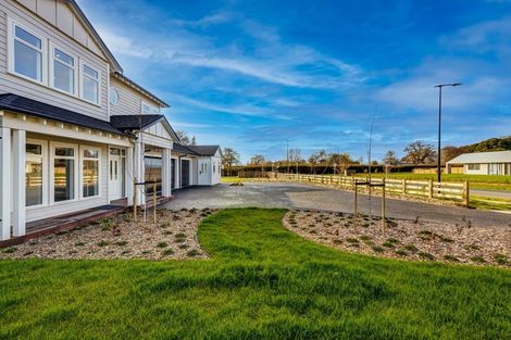 Photo of property in 4 Sunline Drive, Leamington, Cambridge, 3432