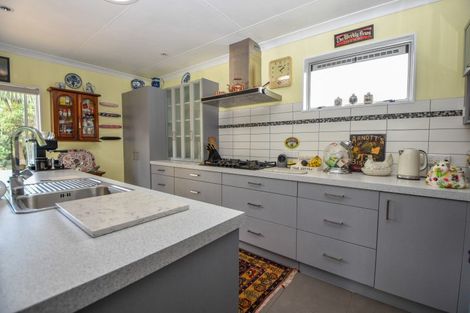 Photo of property in 60 Charles Street, Carterton, 5713