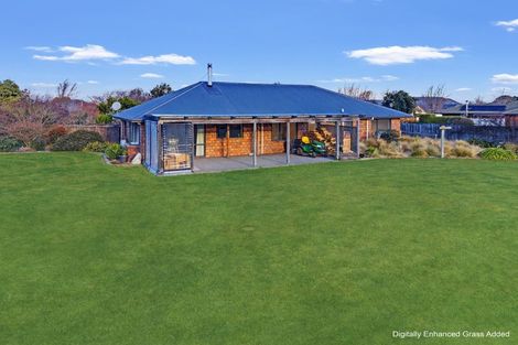 Photo of property in 7 Willowside Place, Amberley, 7410