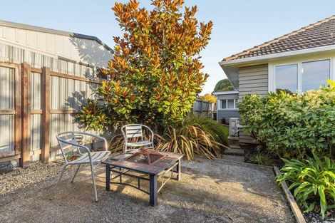 Photo of property in 302b Wainoni Road, Avondale, Christchurch, 8061