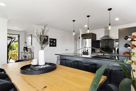 Photo of property in 39 Ballintoy Park Drive, Welcome Bay, Tauranga, 3175