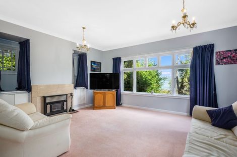 Photo of property in 33 Walter Road, Lowry Bay, Lower Hutt, 5013