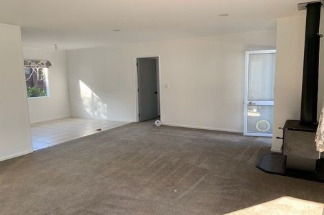 Photo of property in 12b Penton Road, Stanmore Bay, Whangaparaoa, 0932