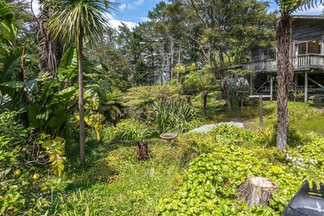 Photo of property in 445 Preeces Point Road, Preece Point, Coromandel, 3506