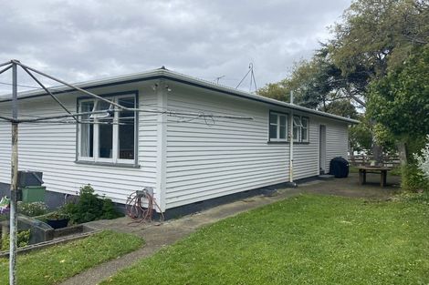 Photo of property in 68 The Drive, Tawa, Wellington, 5028