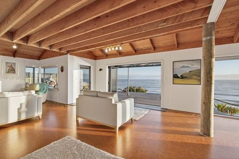 Photo of property in 433 Pukehina Parade, Pukehina, Te Puke, 3189