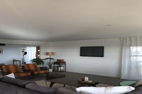 Photo of property in 489 Whangaparaoa Road, Stanmore Bay, Whangaparaoa, 0932