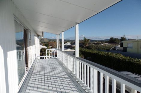Photo of property in 696 Papamoa Beach Road, Papamoa Beach, Papamoa, 3118