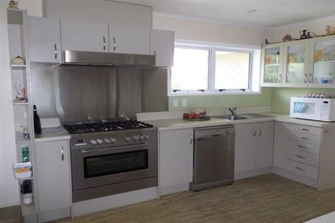 Photo of property in 39 West Crescent, Te Puru, Thames, 3575