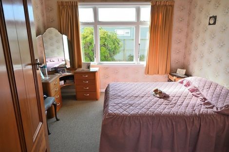 Photo of property in 30 Queen Street, Westport, 7825