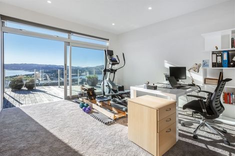 Photo of property in 10 Seascape View, Paremata, Porirua, 5024