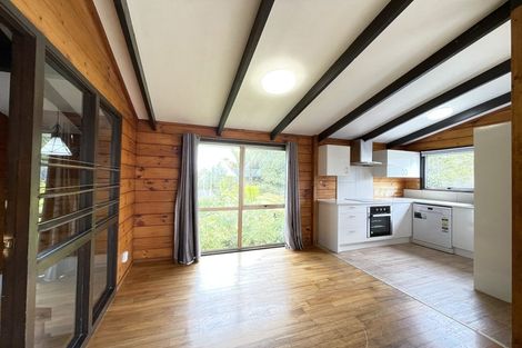 Photo of property in 26 Seaview Road, Glenfield, Auckland, 0629