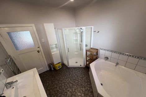 Photo of property in 169 Totara Road, Miramar, Wellington, 6022