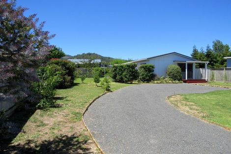 Photo of property in 8 Victoria Street, Coromandel, 3506