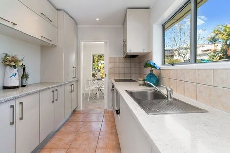 Photo of property in 18b Catton Crescent, Mount Roskill, Auckland, 1041