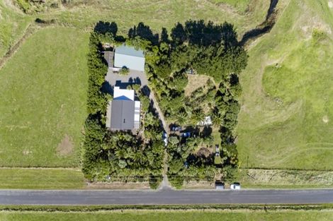 Photo of property in 60 Parihaka Road, Pungarehu, Opunake, 4685