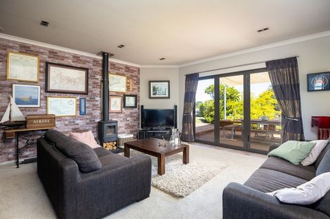 Photo of property in 41 Karamea Street, Whalers Gate, New Plymouth, 4310