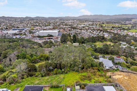 Photo of property in 103 Rangeview Road, Sunnyvale, Auckland, 0612