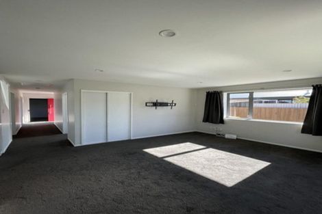 Photo of property in 40d Russley Road, Russley, Christchurch, 8042