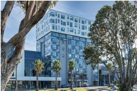Photo of property in Twin Towers, 411/17 Putney Way, Manukau, Auckland, 2104