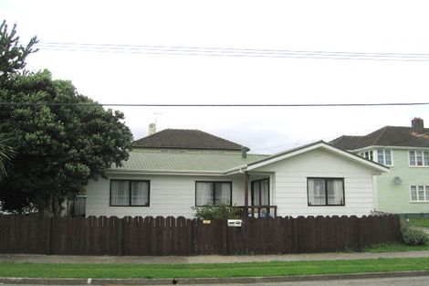 Photo of property in 70a Compton Crescent, Taita, Lower Hutt, 5011