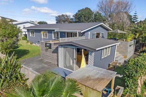 Photo of property in 3 Marjorie Lane, Papamoa Beach, Papamoa, 3118