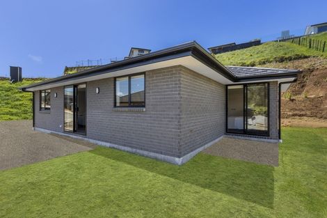 Photo of property in 64 Fernbrook Drive, Hurworth, New Plymouth, 4310