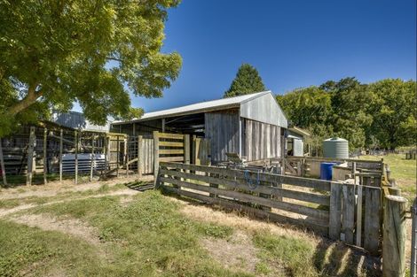 Photo of property in 32 Poukawa Road, Poukawa, Hastings, 4178