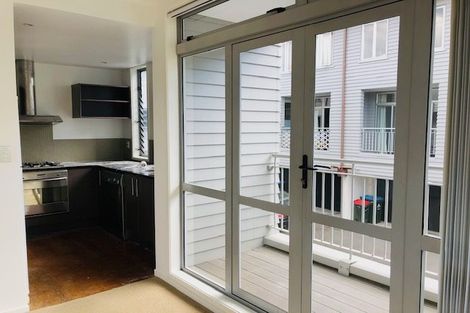 Photo of property in 6s Carlton Gore Road, Grafton, Auckland, 1023