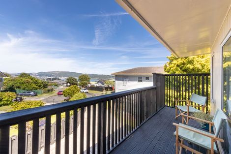 Photo of property in 7 Livet Place, Papakowhai, Porirua, 5024