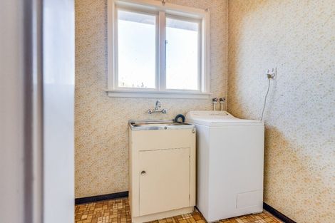 Photo of property in 131 Memorial Avenue, Burnside, Christchurch, 8053