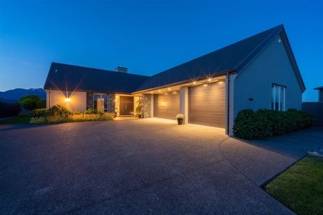 Photo of property in 140 Howden Street, Te Anau, 9600