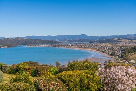 Photo of property in 9 Christa Court, Whitianga, 3510