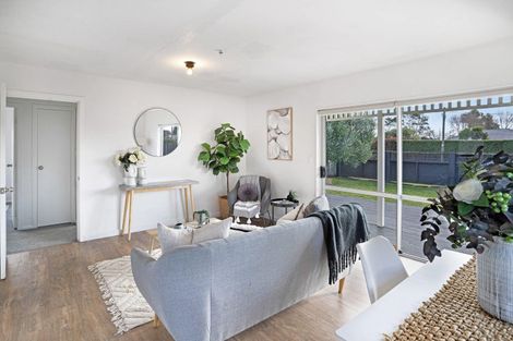 Photo of property in 81 Jellicoe Street, Martinborough, 5711